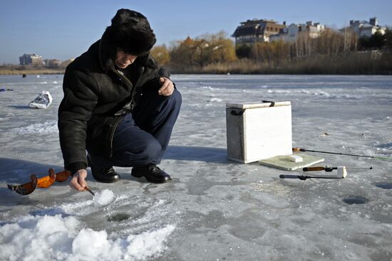 Winter fishing in Donetsk
