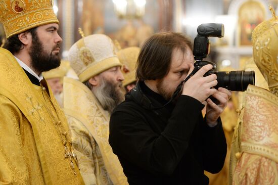 Patriarch Kirill conducts liturgy on his enthronement day
