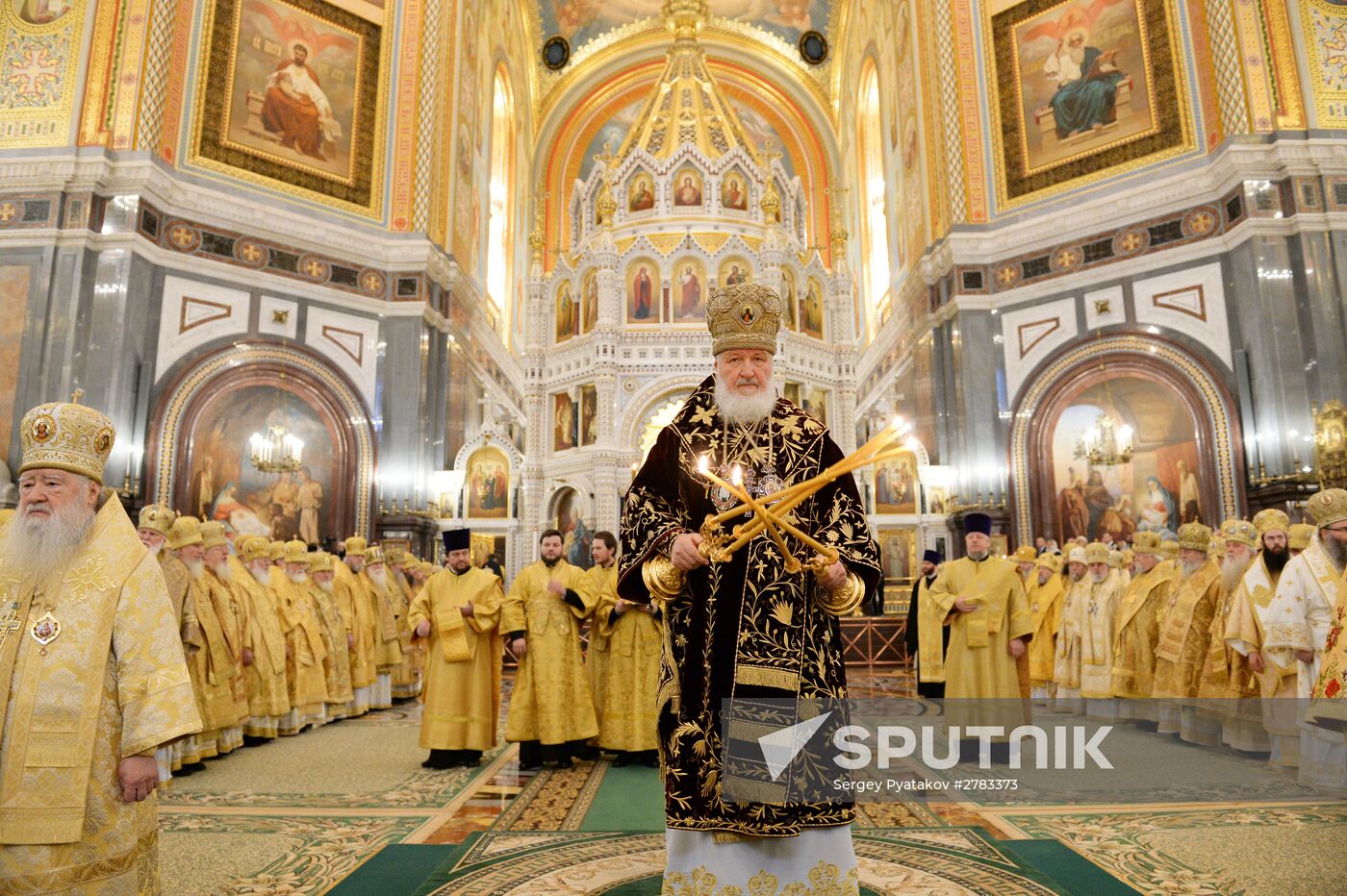 Patriarch Kirill conducts liturgy on his enthronement day