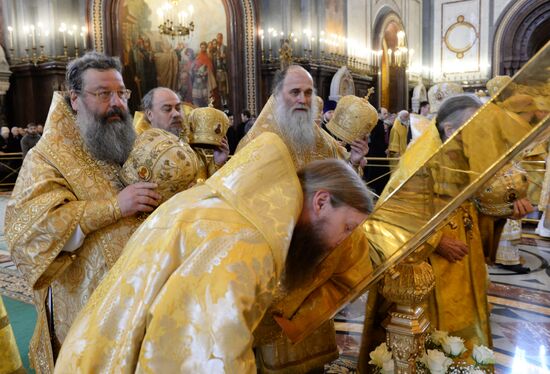 Patriarch Kirill conducts liturgy on his enthronement day
