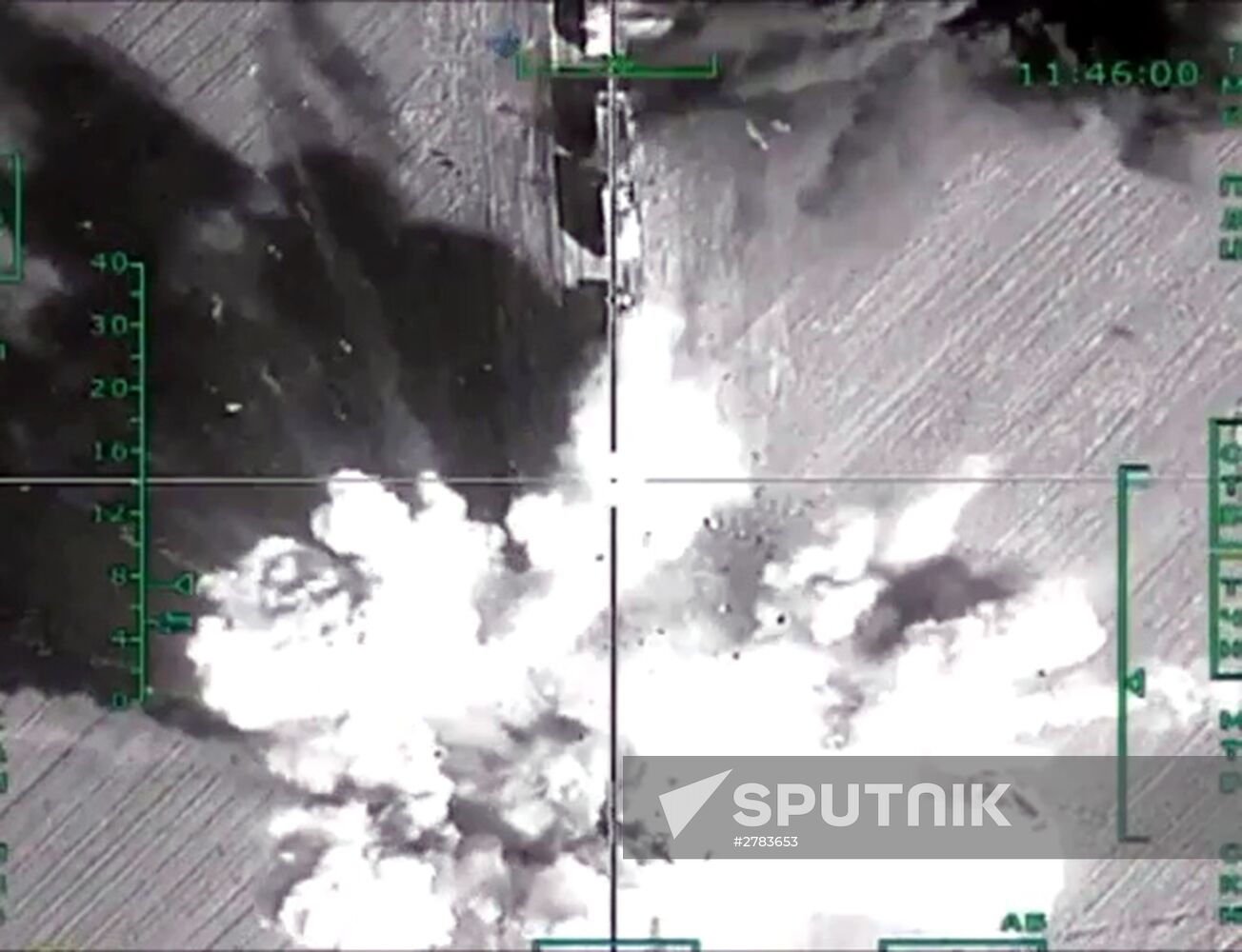 Russian warplanes destroy ISIS infrastructure in Syria
