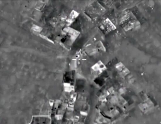 Russian warplanes destroy ISIS infrastructure in Syria