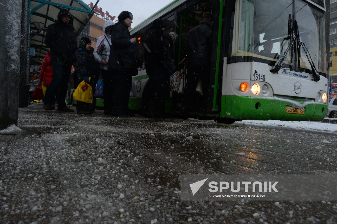 Moscow roads treated with deicing chemicals
