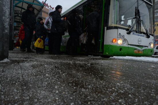 Moscow roads treated with deicing chemicals