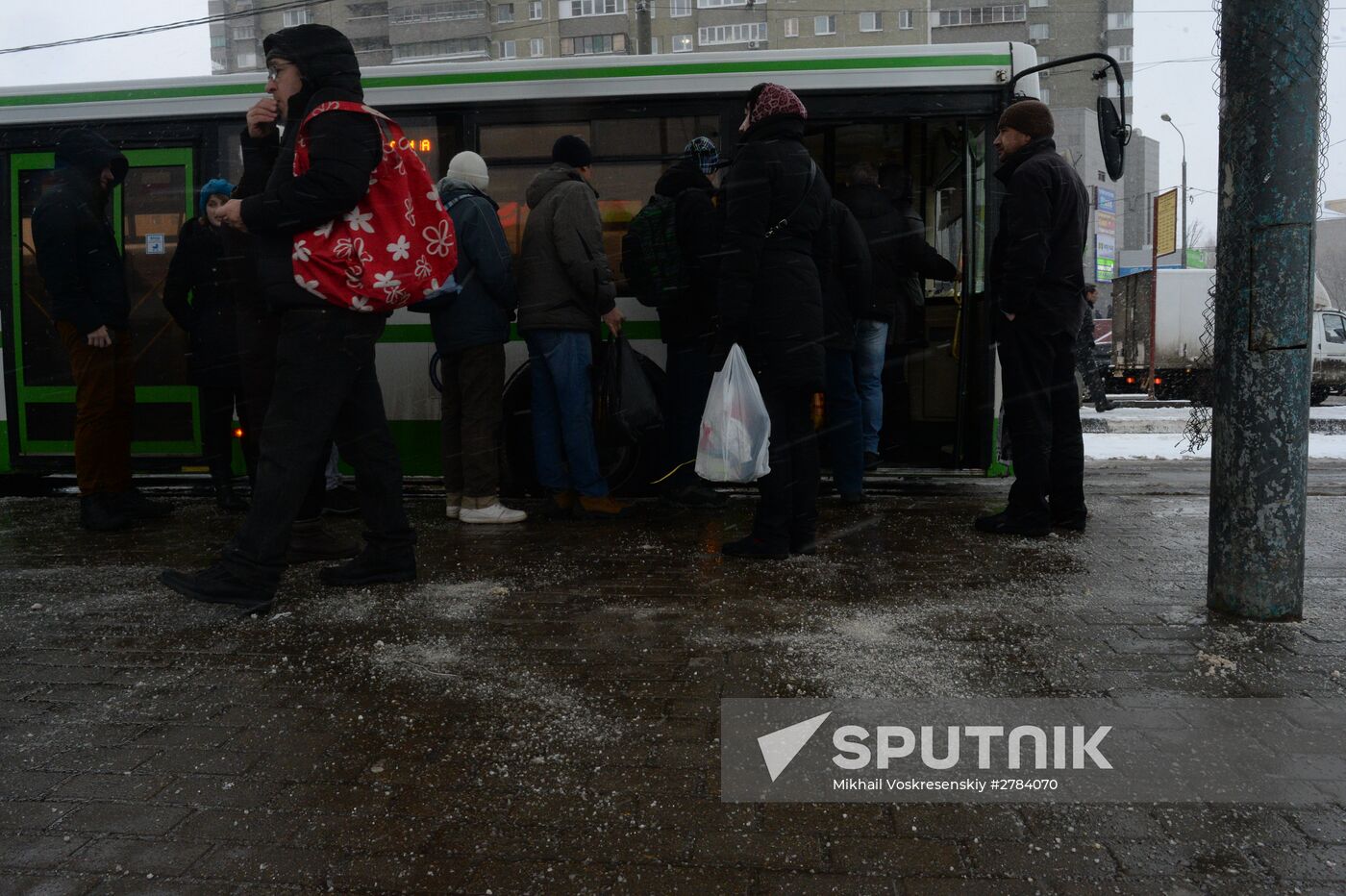 Moscow roads treated with deicing chemicals