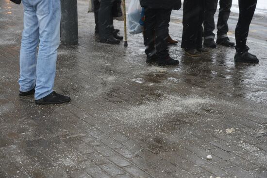 Moscow roads treated with deicing chemicals