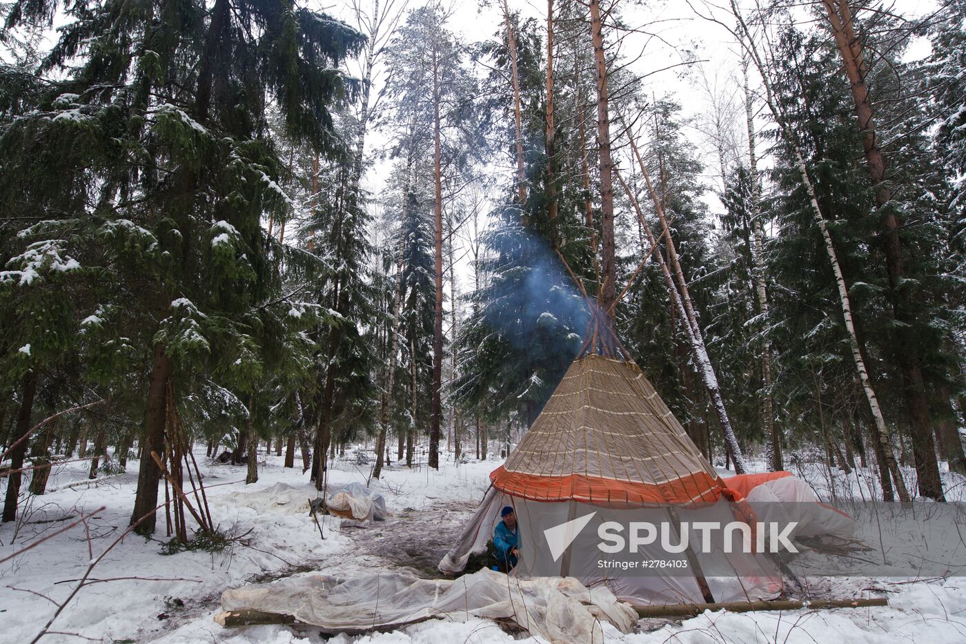 Expedition 54/55 crew conduct winter forest survival training