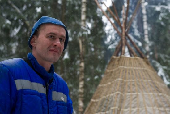 Expedition 54/55 crew conduct winter forest survival training