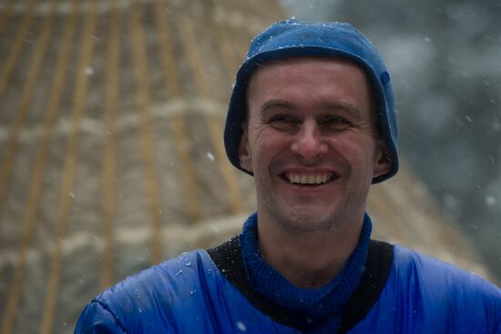 Expedition 54/55 crew conduct winter forest survival training