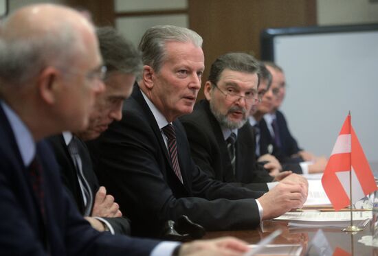 Economic Development Minister Alexei Ulyukayev meets with Vice Chancellor of Austria Reinhold Mitterlehner