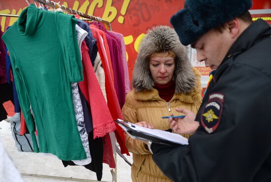 Unauthorized kiosks demolished in Yekaterinburg