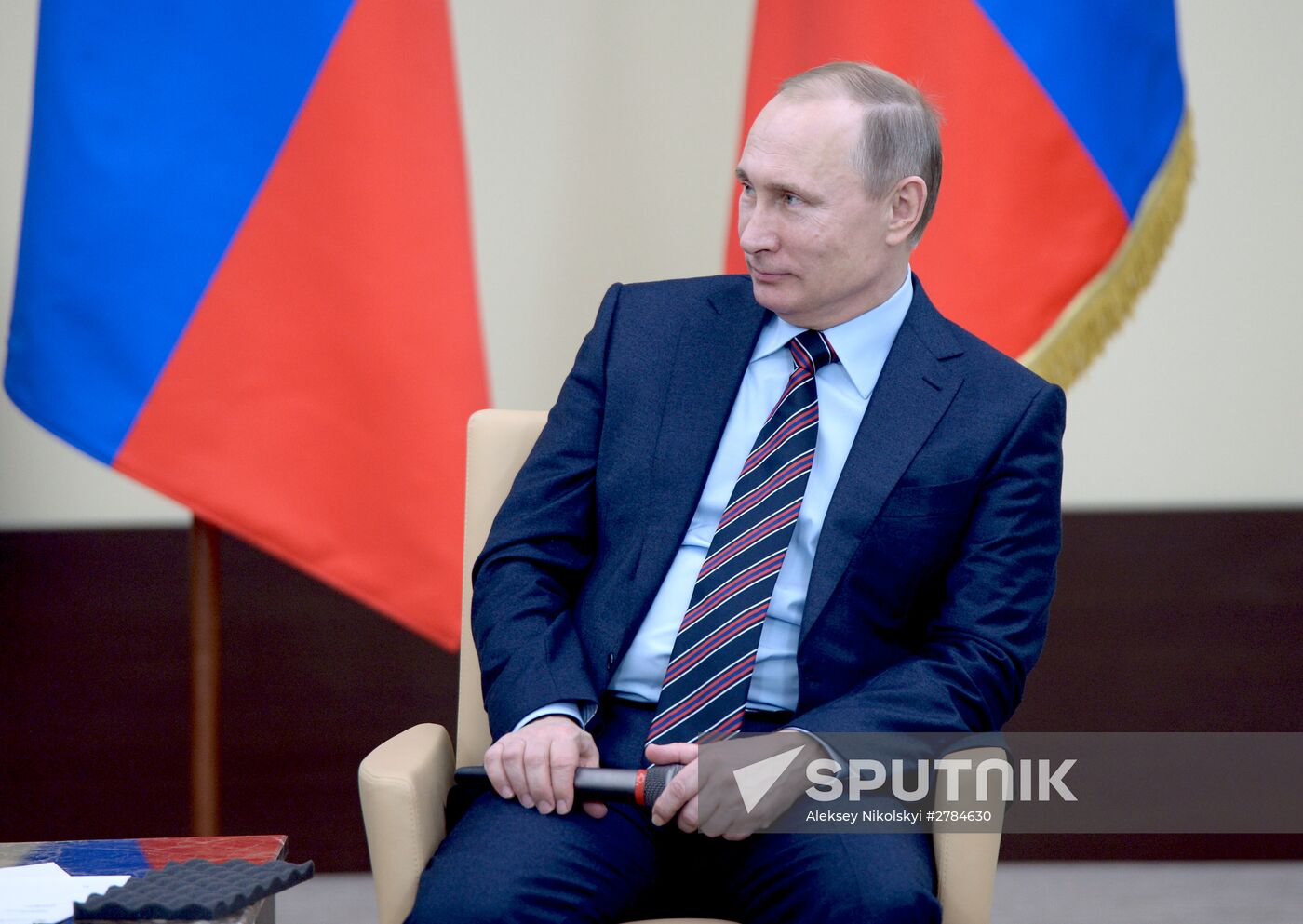 President Vladimir Putin meets with Leaders Club core group