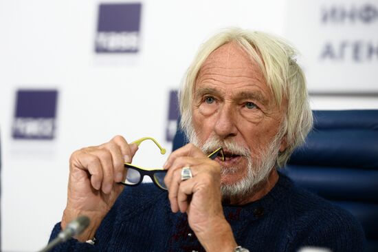 News conference with French actor Pierre Richard