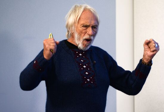 News conference with French actor Pierre Richard