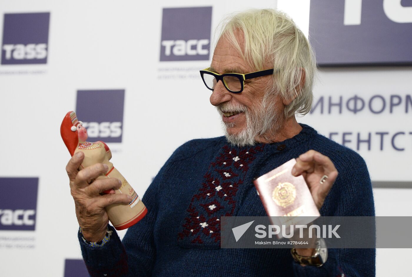 News conference with French actor Pierre Richard