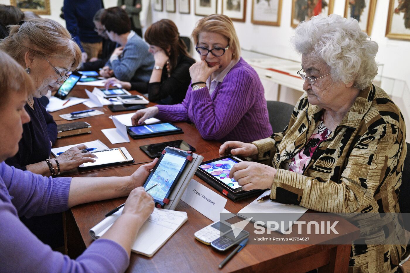 Tablet Training for Seniors course in Moscow