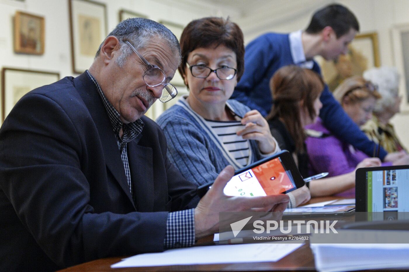 Tablet Training for Seniors course in Moscow