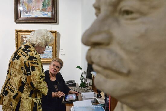 Tablet Training for the Elderly course in Moscow