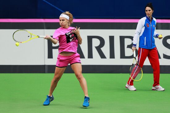 Tennis. 2015 Fed Cup. Russia - Netherlands. Russia's training session
