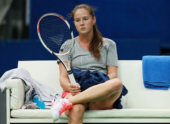 Tennis. 2016 Fed Cup. Russia - Netherlands. Russia's training session
