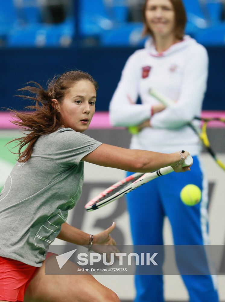Tennis. 2016 Fed Cup. Russia - Netherlands. Russia's training session
