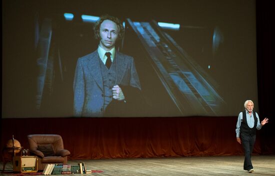 Pierre Richard III show premiered