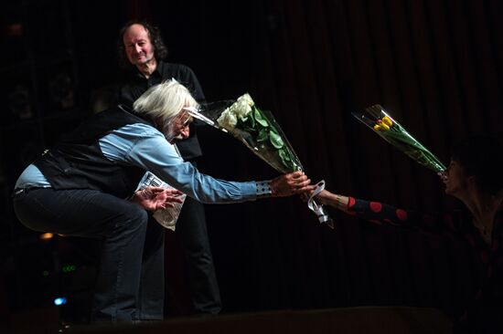Pierre Richard III show premiered