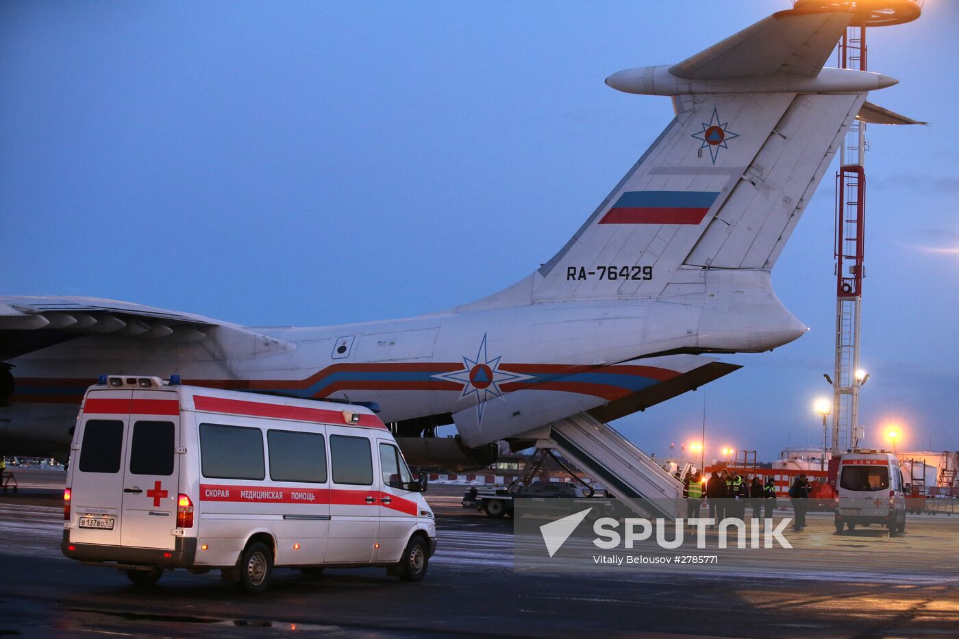 Emergencies Ministry's plane delivers severely ill children from Donbas to Moscow