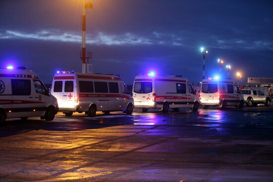 Emergencies Ministry's plane delivers severely ill children from Donbas to Moscow