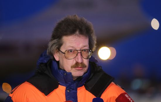 Emergencies Ministry's plane delivers severely ill children from Donbas to Moscow