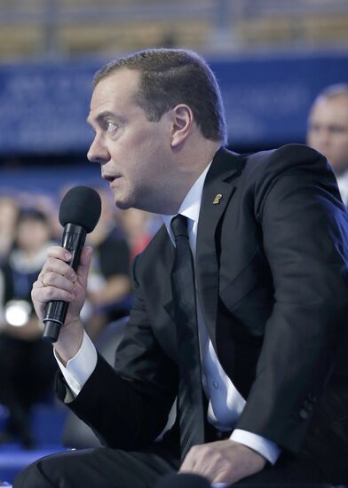 Prime Minister Medvedev attends 15th United Russia congress