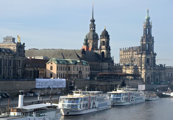 Cities of the world. Dresden