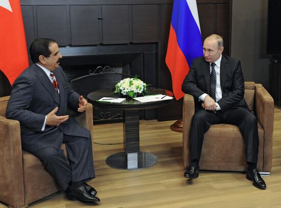 Russian President Vladimir Putin meets with King of Bahrain Hamad bin Isa Al Khalifa