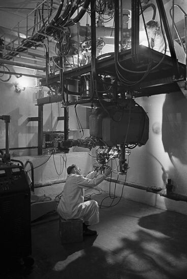 Synchrophasotron, Dubna