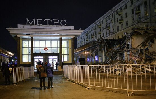 Demolishing illegal kiosks in Moscow