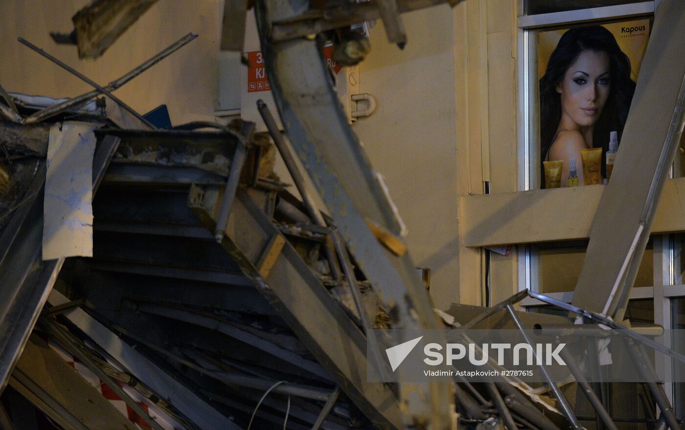 Demolishing illegal kiosks in Moscow