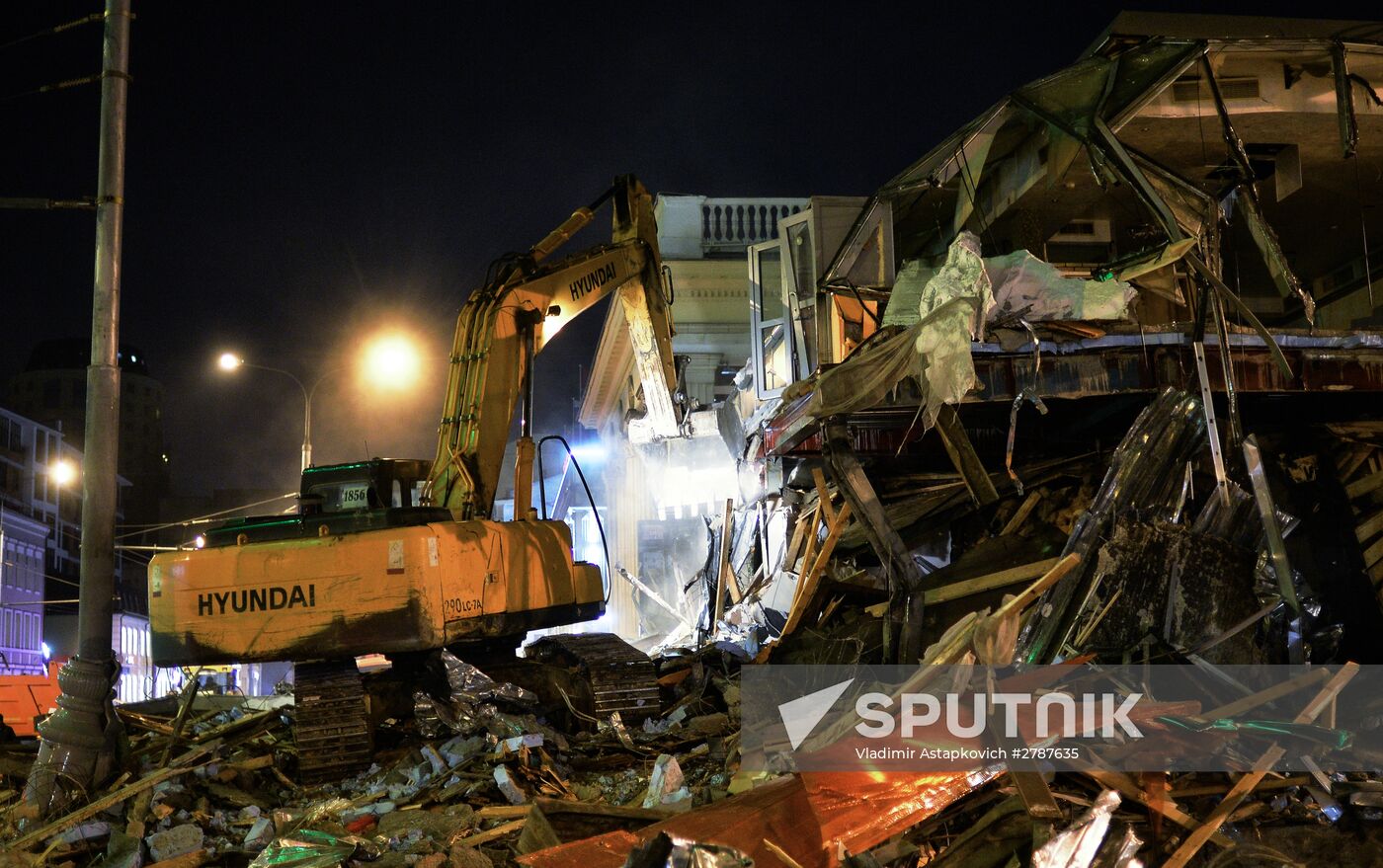 Demolishing illegal kiosks in Moscow