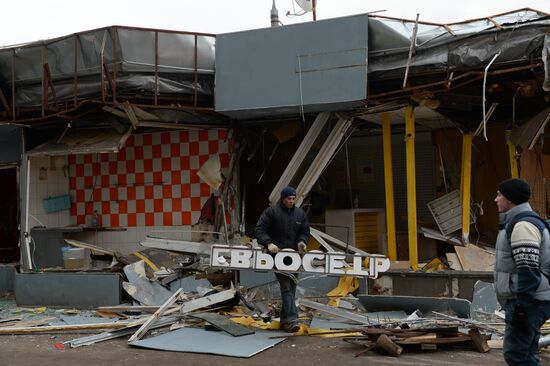 Demolishing illegal kiosks in Moscow