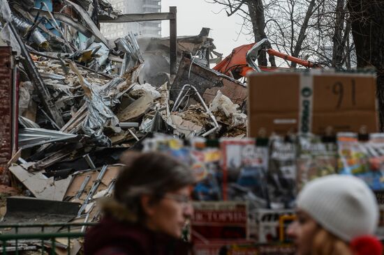 Demolishing illegal kiosks in Moscow