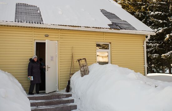 Omsk Surgery Clinic's mobile medical team in Litovka town