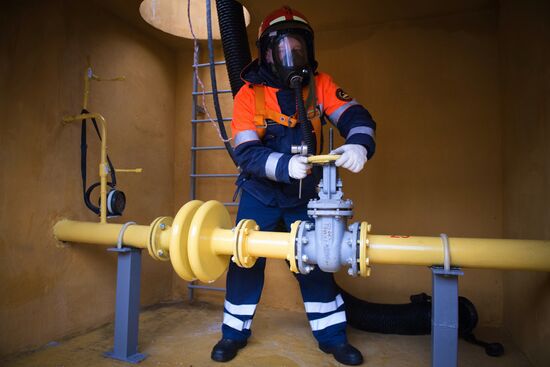 Moscow Mayor Sergei Sobyanin inspects renovated gas pressure control station