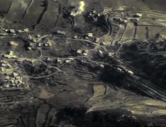 Russian Aerospace Forces destroy ISIS strongpoint in Latakia