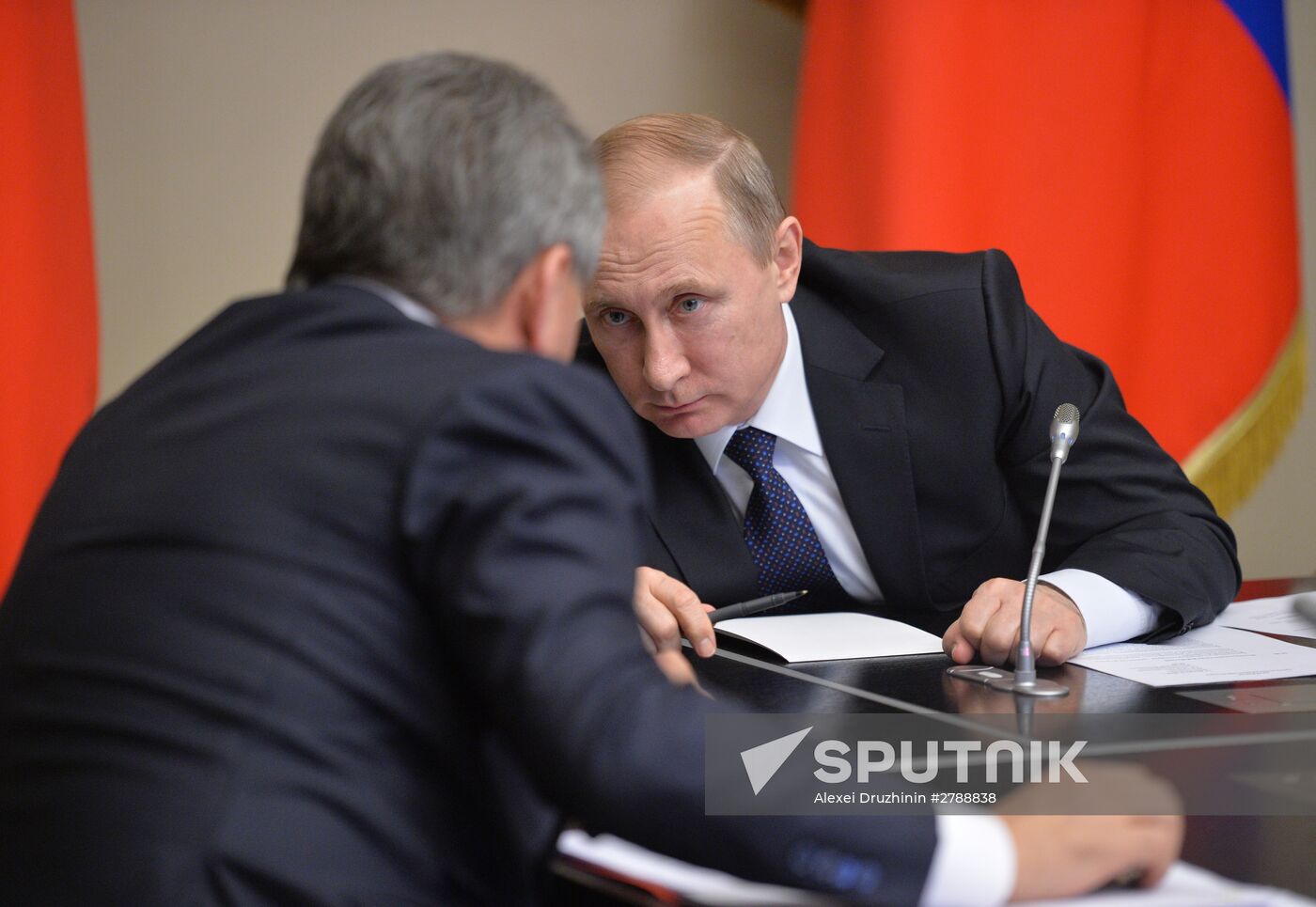 President Vladimir Putin receives reports on battleworthiness of South Military District forces