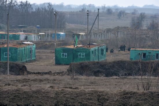 Motorized infantry exercise at Sernovodsky range