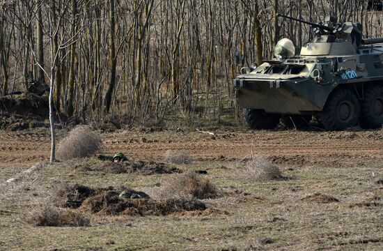 Motorized infantry exercise at Sernovodsky range