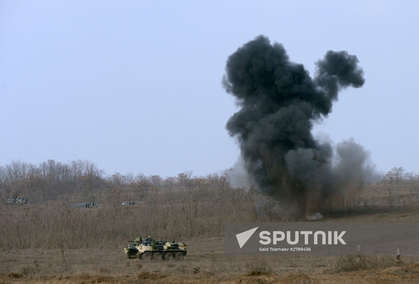 Motorized infantry exercise at Sernovodsky range