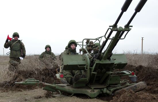 Snap combat readiness check of Southern Military District troops