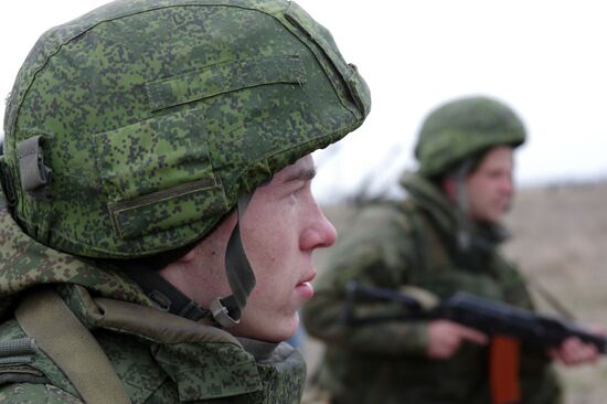 Snap combat readiness check of Southern Military District troops