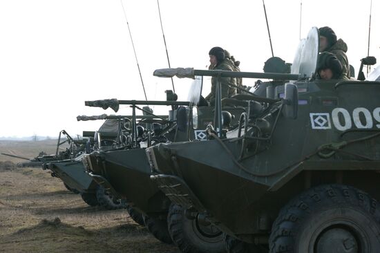 Motorized infantry exercise at Sernovodsky range