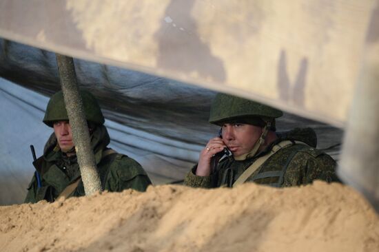 Motorized infantry exercise at Sernovodsky range